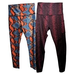 Women Leggings Set of 2 SZ Snakeskin Abstract Artsy Pocket Running